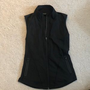 Athleta running/windbreaker vest